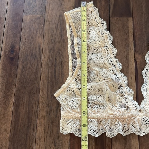 NWOT ONLY HEARTS So fine lace tank bralette - Picture 8 of 10
